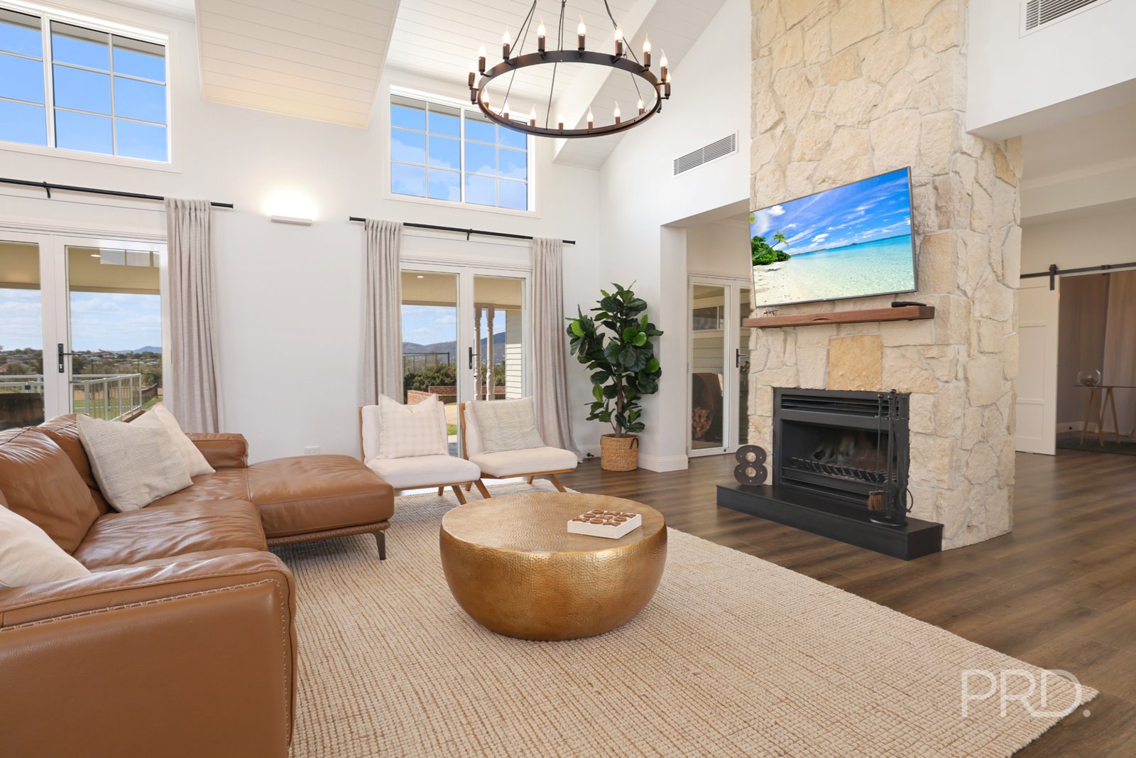 8 Rodeo Drive TAMWORTH 12