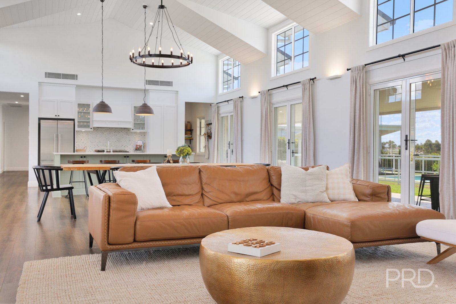 8 Rodeo Drive TAMWORTH 14