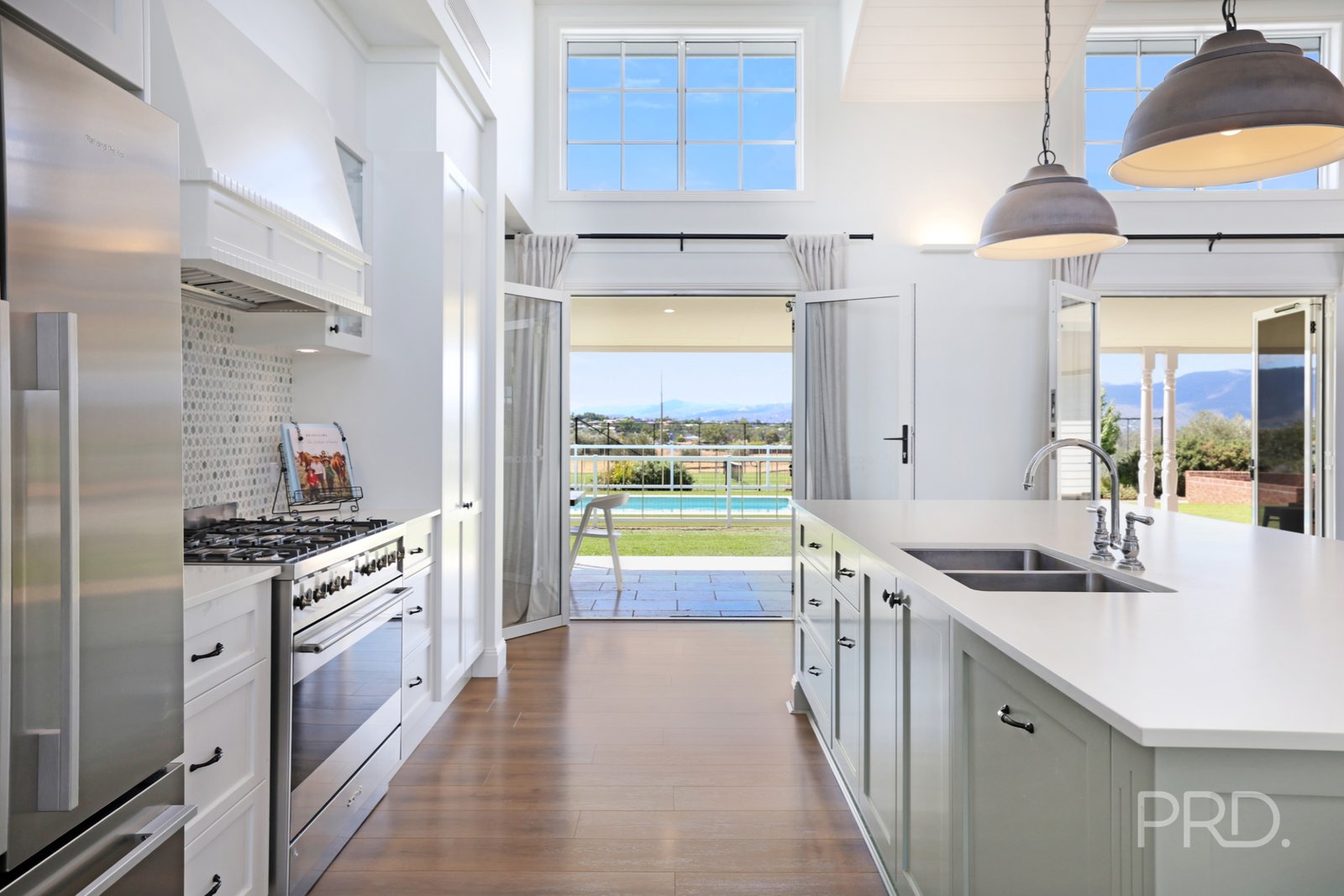 8 Rodeo Drive TAMWORTH 20