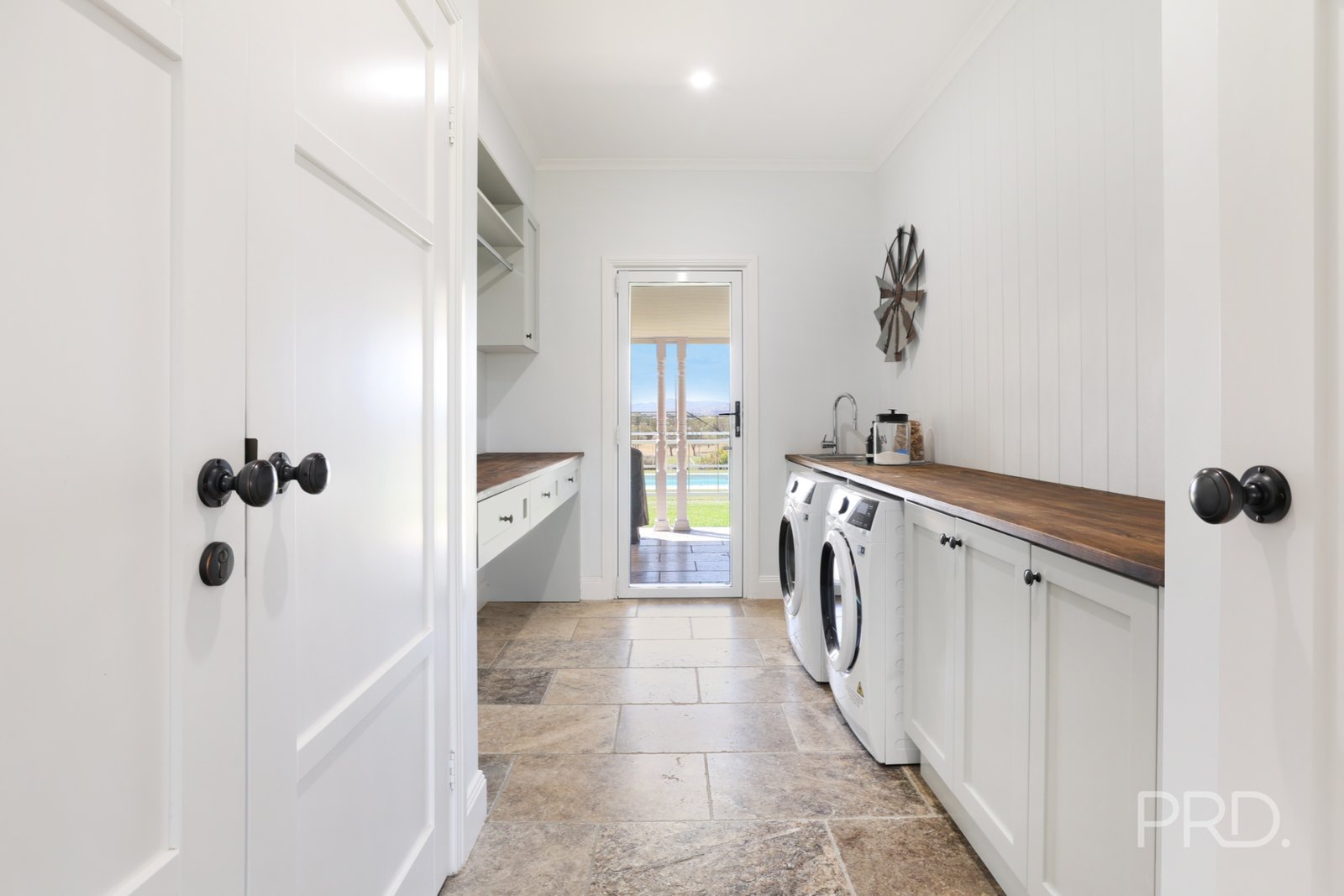 8 Rodeo Drive TAMWORTH 23