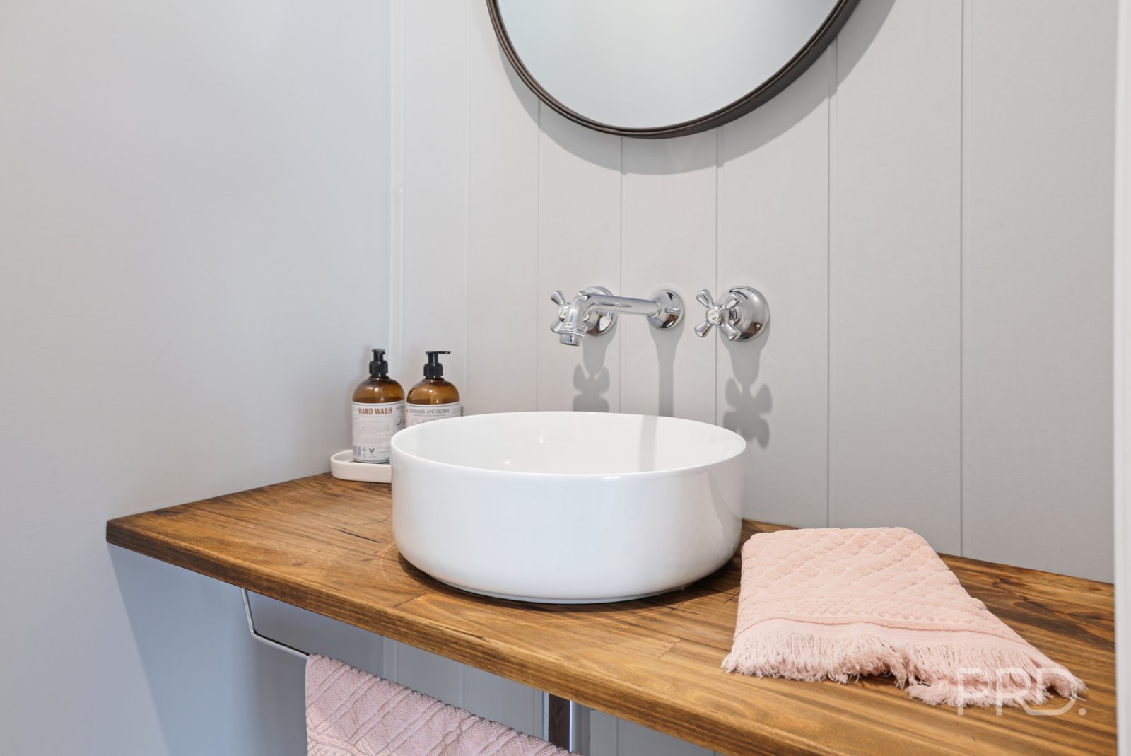 8 Rodeo Drive TAMWORTH 24