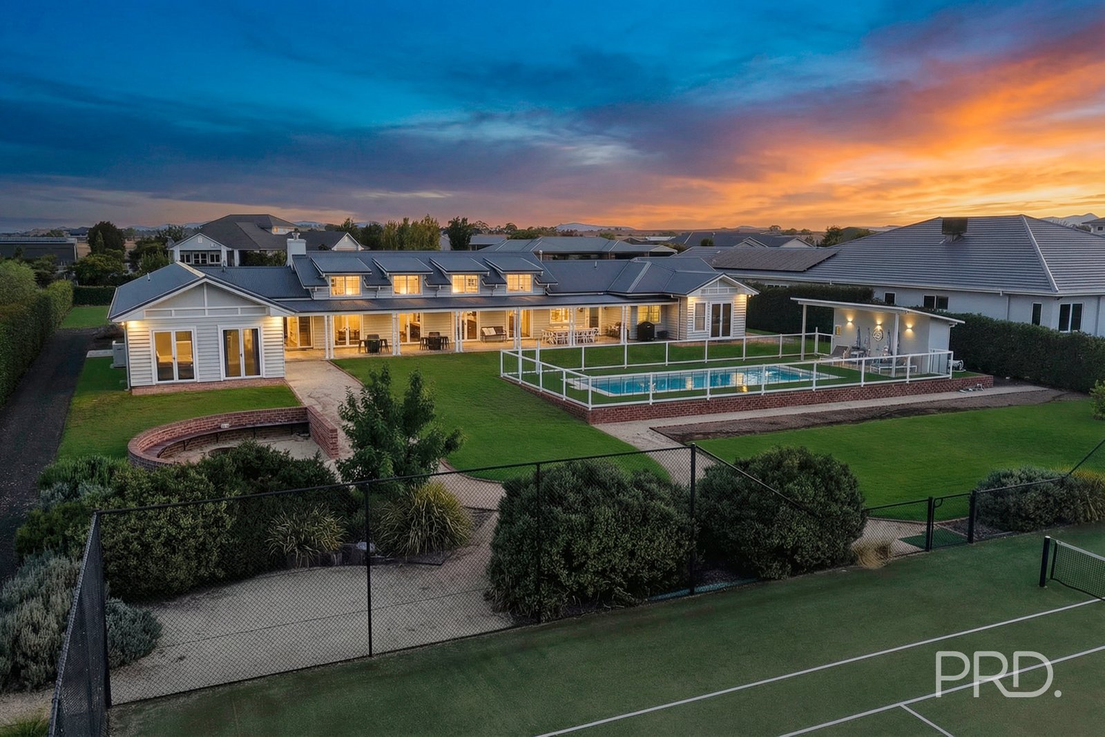 8 Rodeo Drive TAMWORTH 34