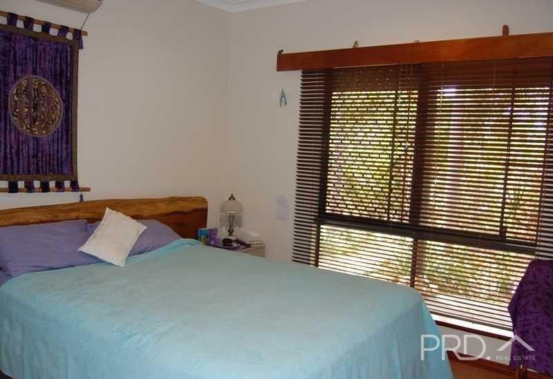 8 Rodriguez Road CABLE BEACH 7
