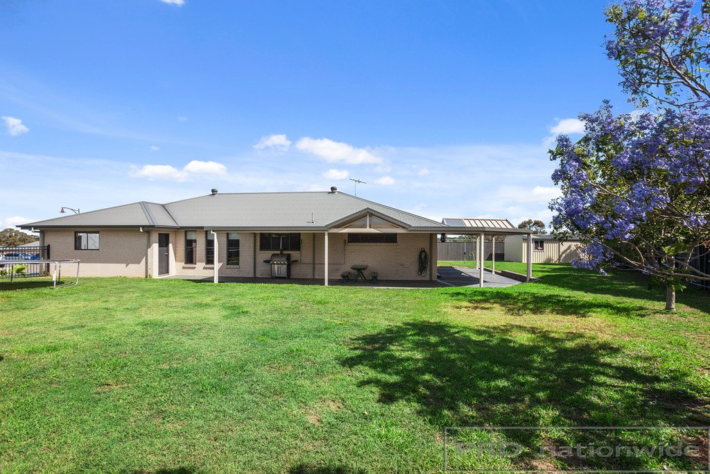 8 Rodwell Place RAWORTH 5