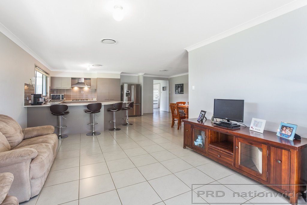 8 Rodwell Place RAWORTH 13