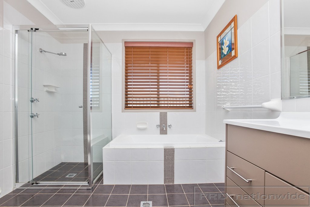 8 Rodwell Place RAWORTH 23