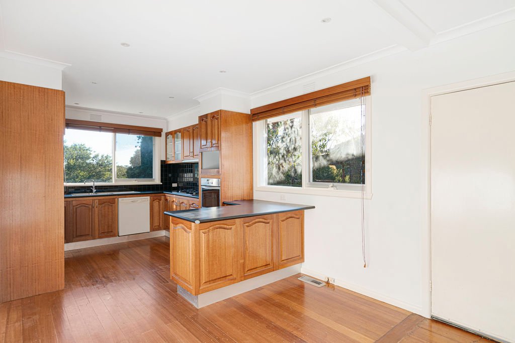 Real Estate and Property in 8 Rohan Street, Viewbank, VIC