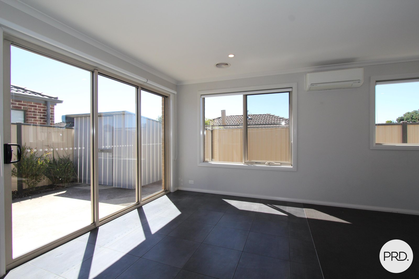 8 Ron Court CANADIAN 3