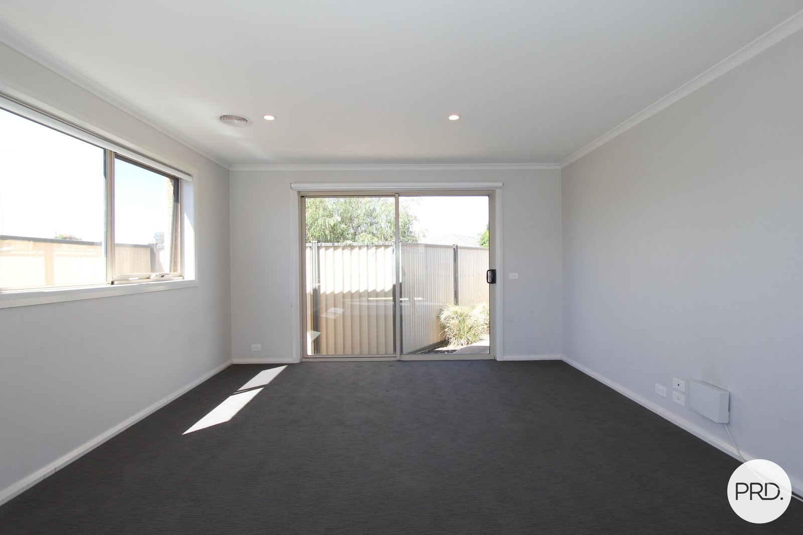 8 Ron Court CANADIAN 4