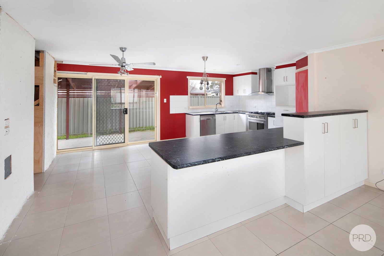 8 Rorey Street DELACOMBE 3