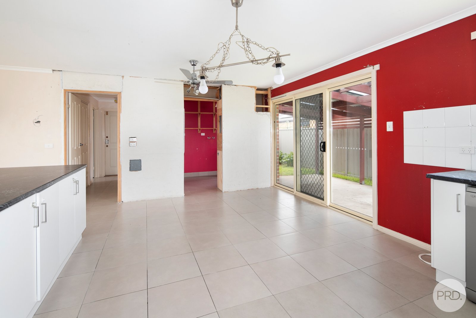 8 Rorey Street DELACOMBE 4