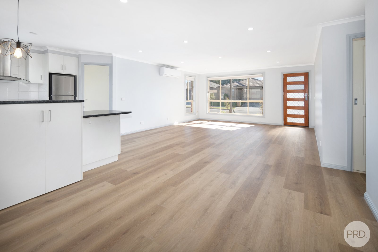 8 Rorey Street DELACOMBE 4