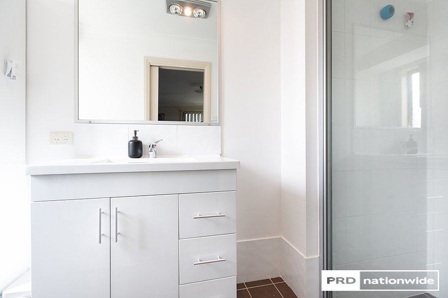8 Rosella Avenue TAMWORTH 12