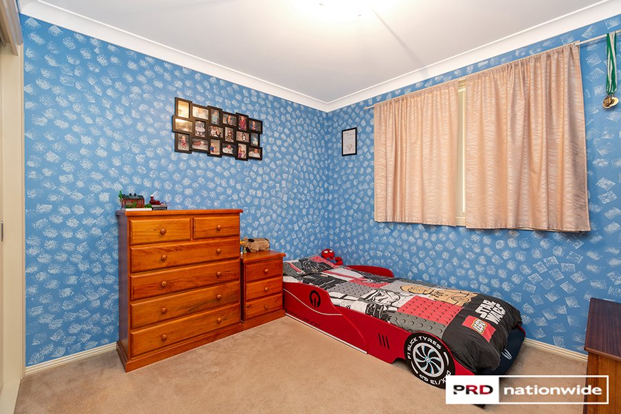 8 Rosella Avenue TAMWORTH 13