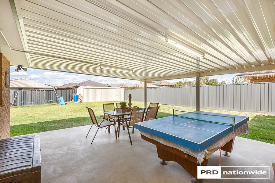 8 Rosella Avenue TAMWORTH 17