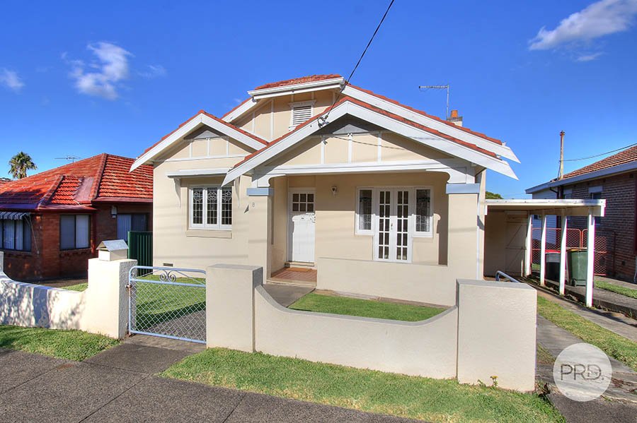 8 Rosemont Avenue MORTDALE 1