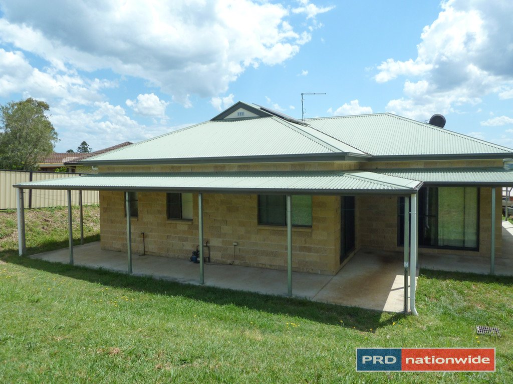 8 Rosewood Place KYOGLE 1