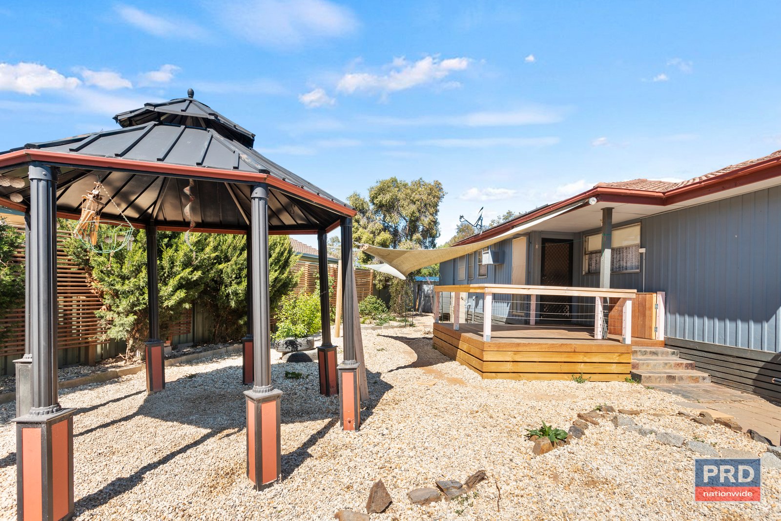 8 Roy Court CALIFORNIA GULLY 8