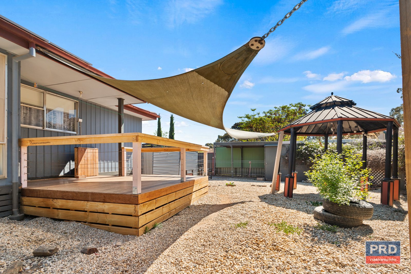 8 Roy Court CALIFORNIA GULLY 9