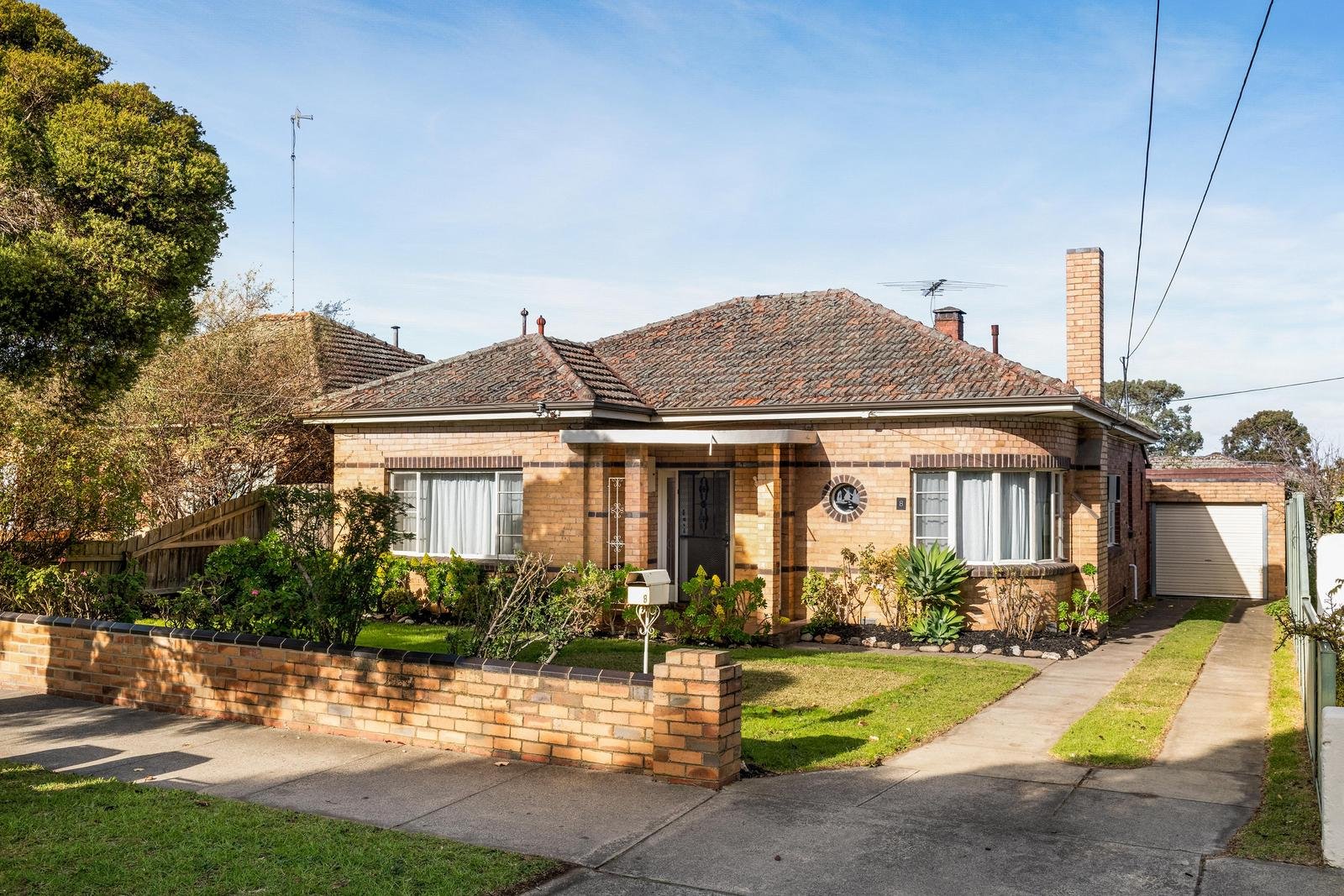 8 Royal Parade, Reservoir VIC 3073