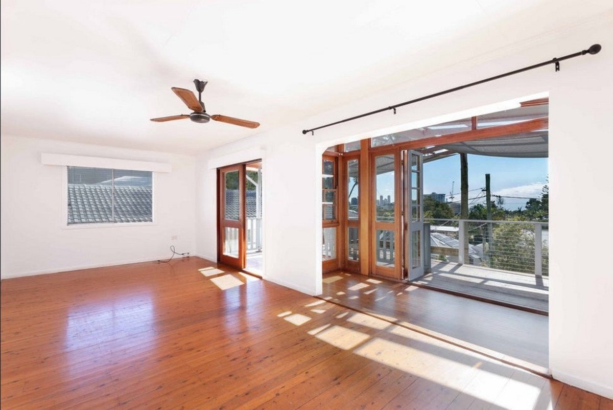 8 Rudd Street Burleigh Heads 2