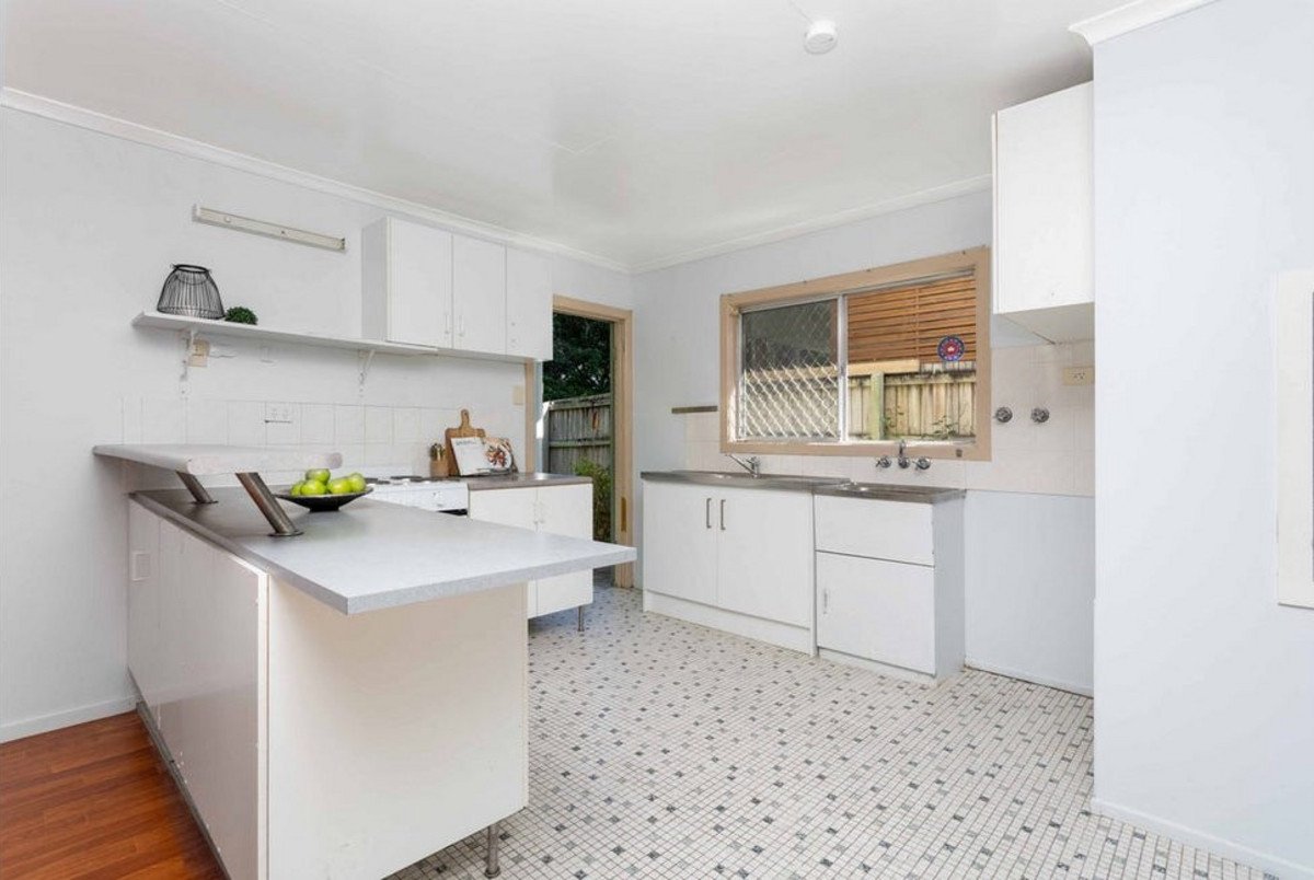 8 Rudd Street Burleigh Heads 4