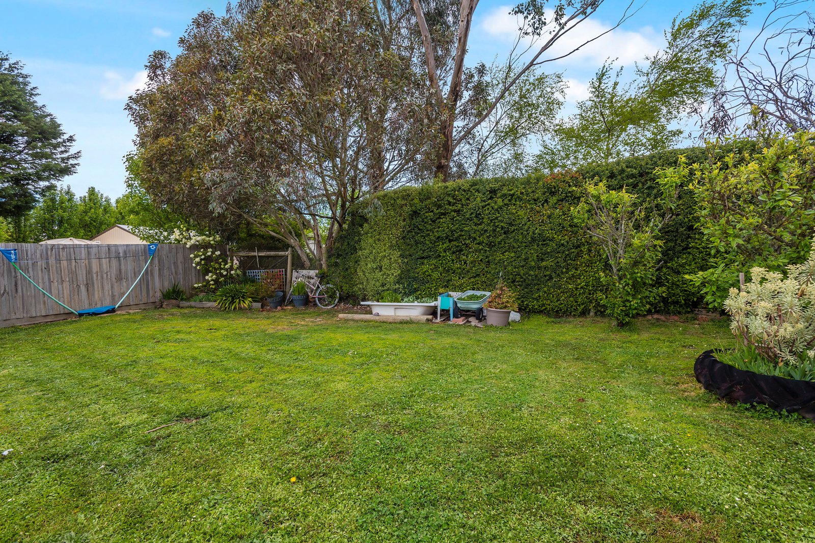Real Estate and Property in 8 Russell Avenue, Woodend, VIC