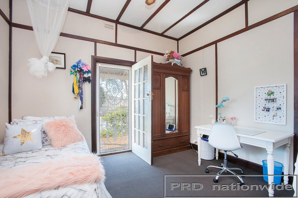 8 Russell St  BRANXTON 7