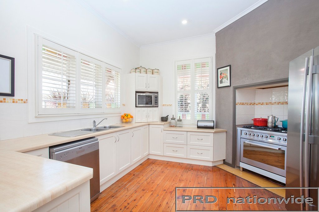 8 Russell St  BRANXTON 10