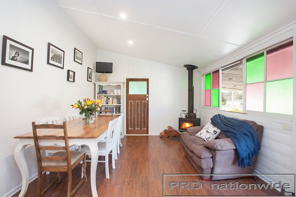 8 Russell St  BRANXTON 11
