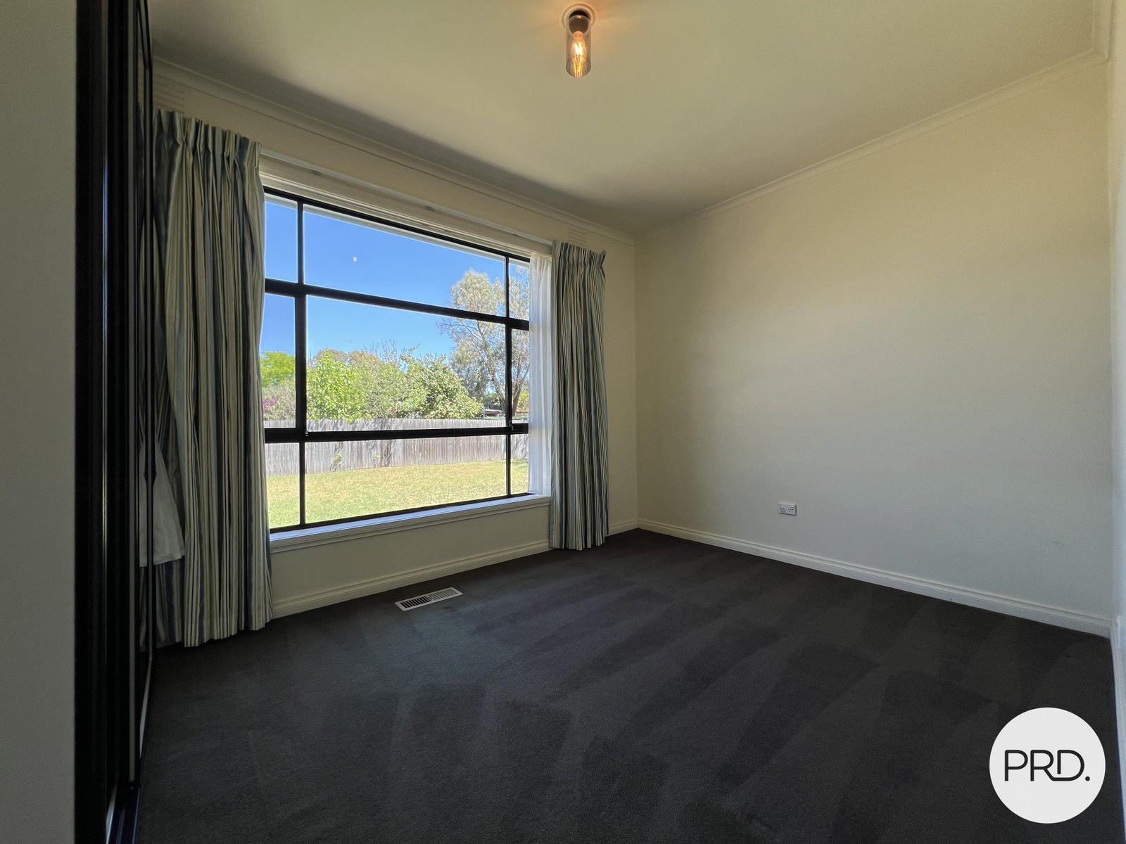 8 Rutledge Street BUNGENDORE 12