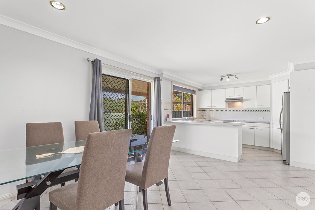 8 Salamander Gardens Court SALAMANDER BAY 9