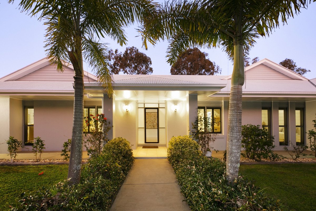 8 Samuel Drive TALLEBUDGERA 9