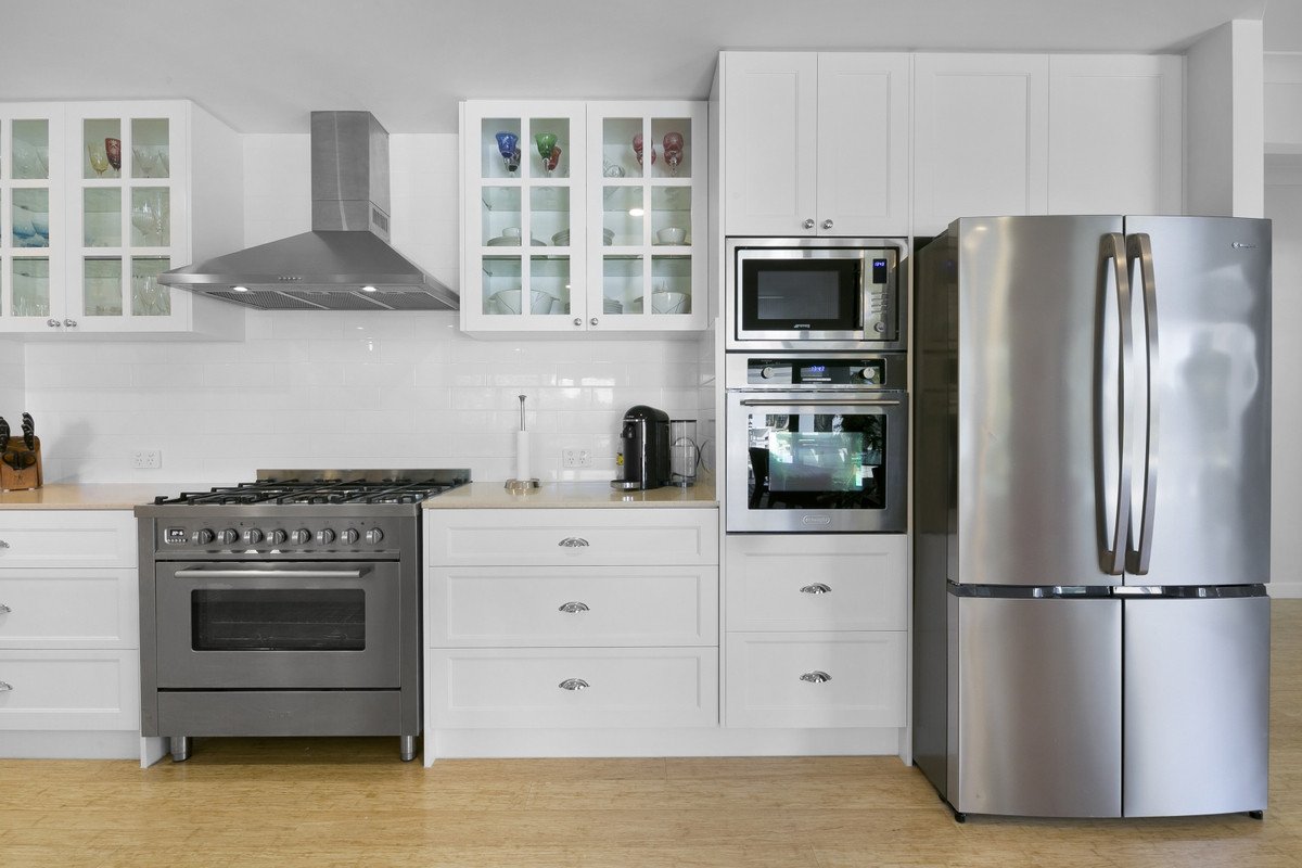 8 Samuel Drive TALLEBUDGERA 18