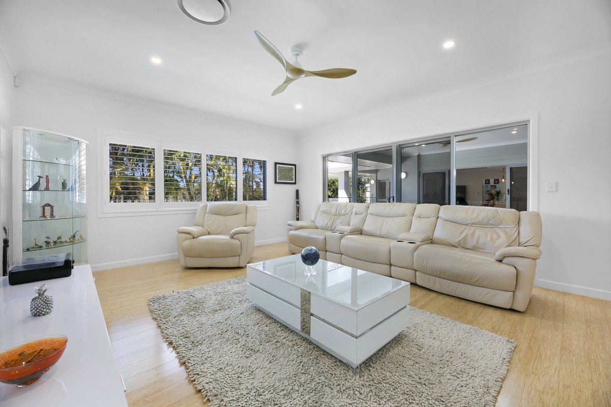 8 Samuel Drive TALLEBUDGERA 22
