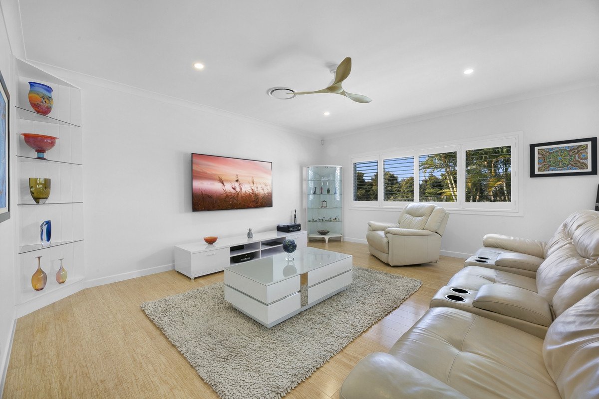 8 Samuel Drive TALLEBUDGERA 23