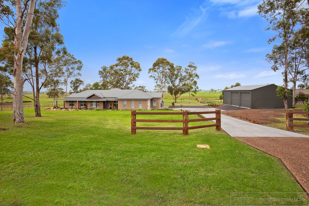 8 Sanctuary Pl  WALLALONG 2