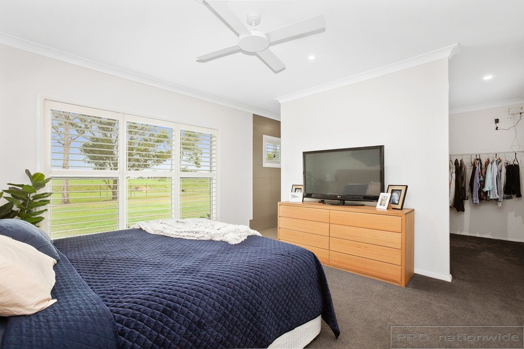 8 Sanctuary Pl  WALLALONG 8