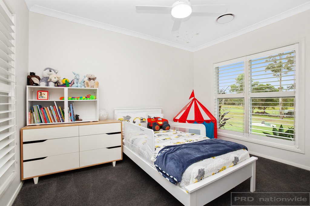 8 Sanctuary Pl  WALLALONG 10