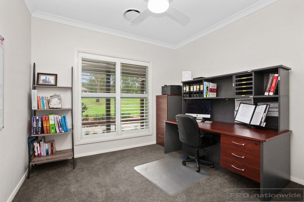 8 Sanctuary Pl  WALLALONG 12