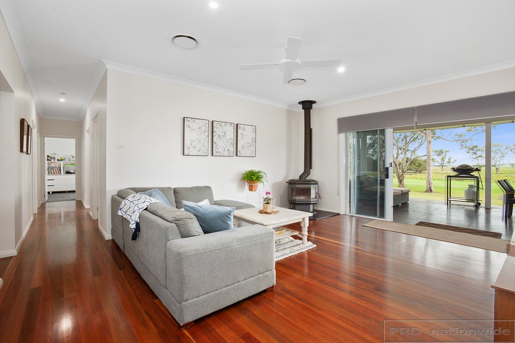 8 Sanctuary Pl  WALLALONG 13