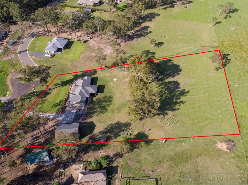 8 Sanctuary Pl  WALLALONG 24