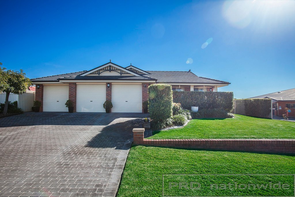 8 Sandalwood Avenue THORNTON 1