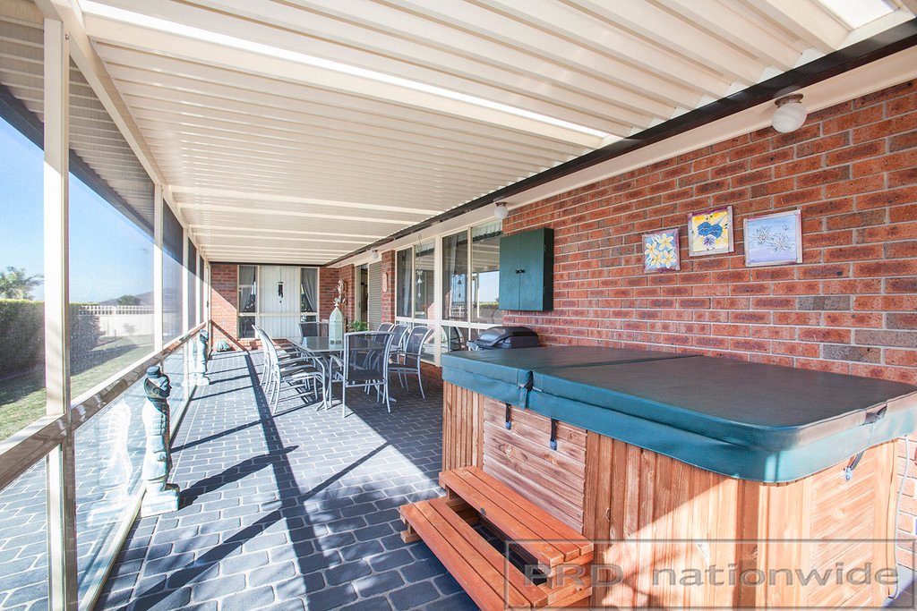 8 Sandalwood Avenue THORNTON 5