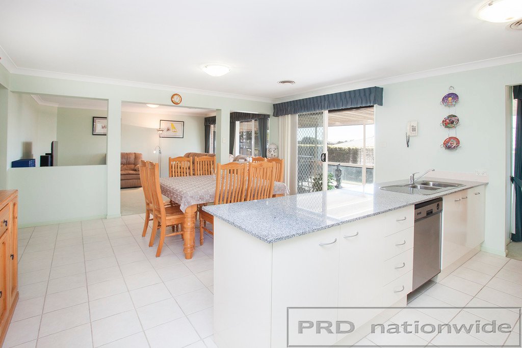 8 Sandalwood Avenue THORNTON 15