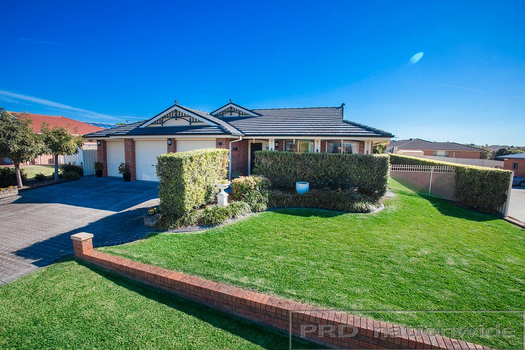 8 Sandalwood Avenue THORNTON 24