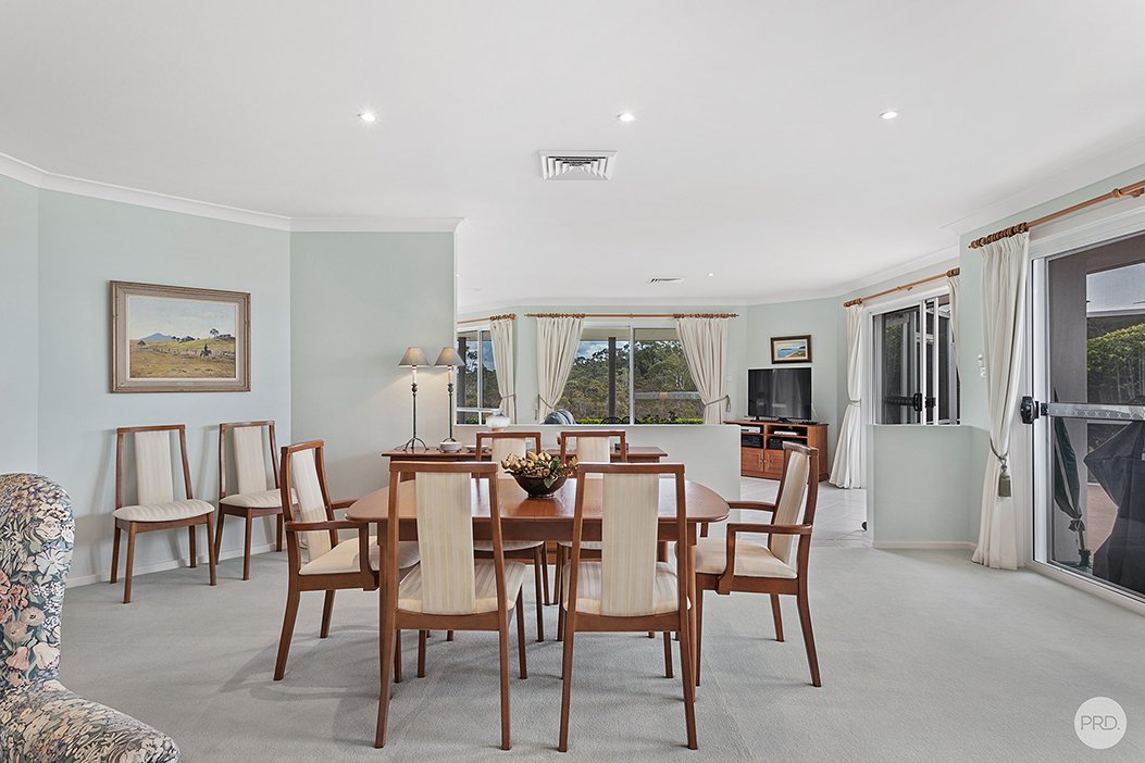 8 Sanderling Close SALAMANDER BAY 9