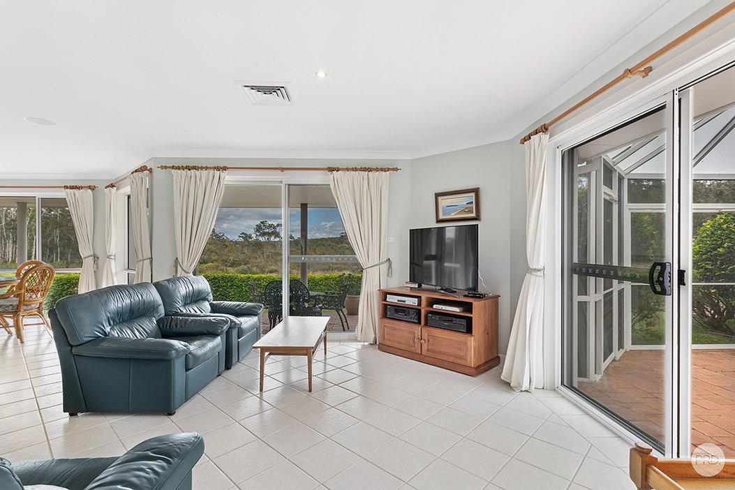 8 Sanderling Close SALAMANDER BAY 11