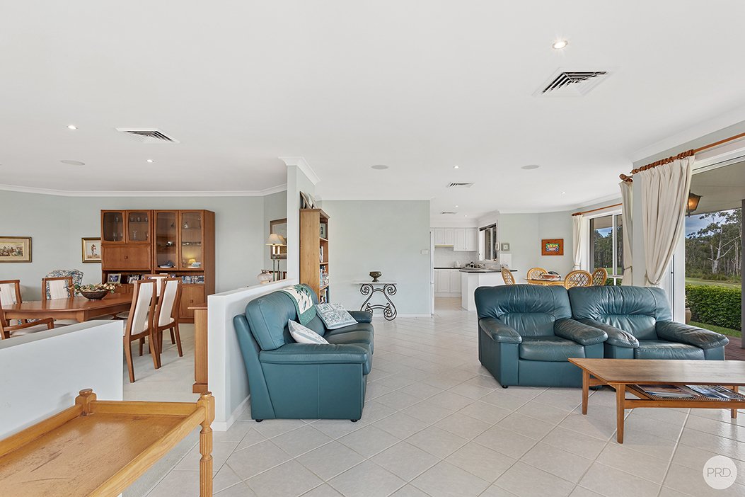 8 Sanderling Close SALAMANDER BAY 12