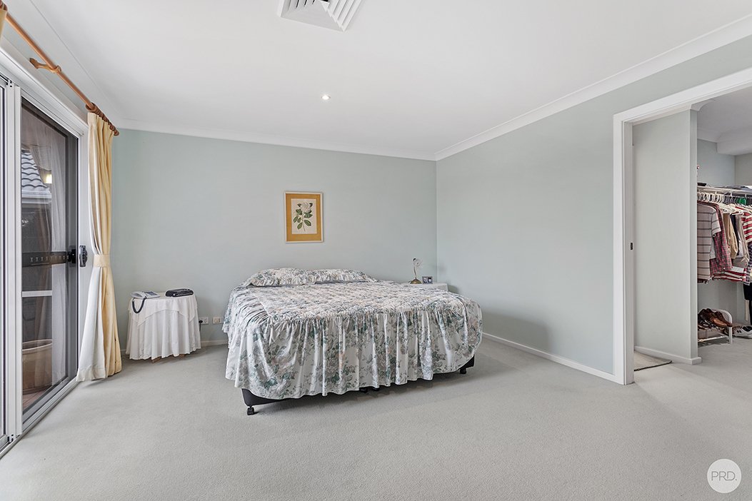 8 Sanderling Close SALAMANDER BAY 20